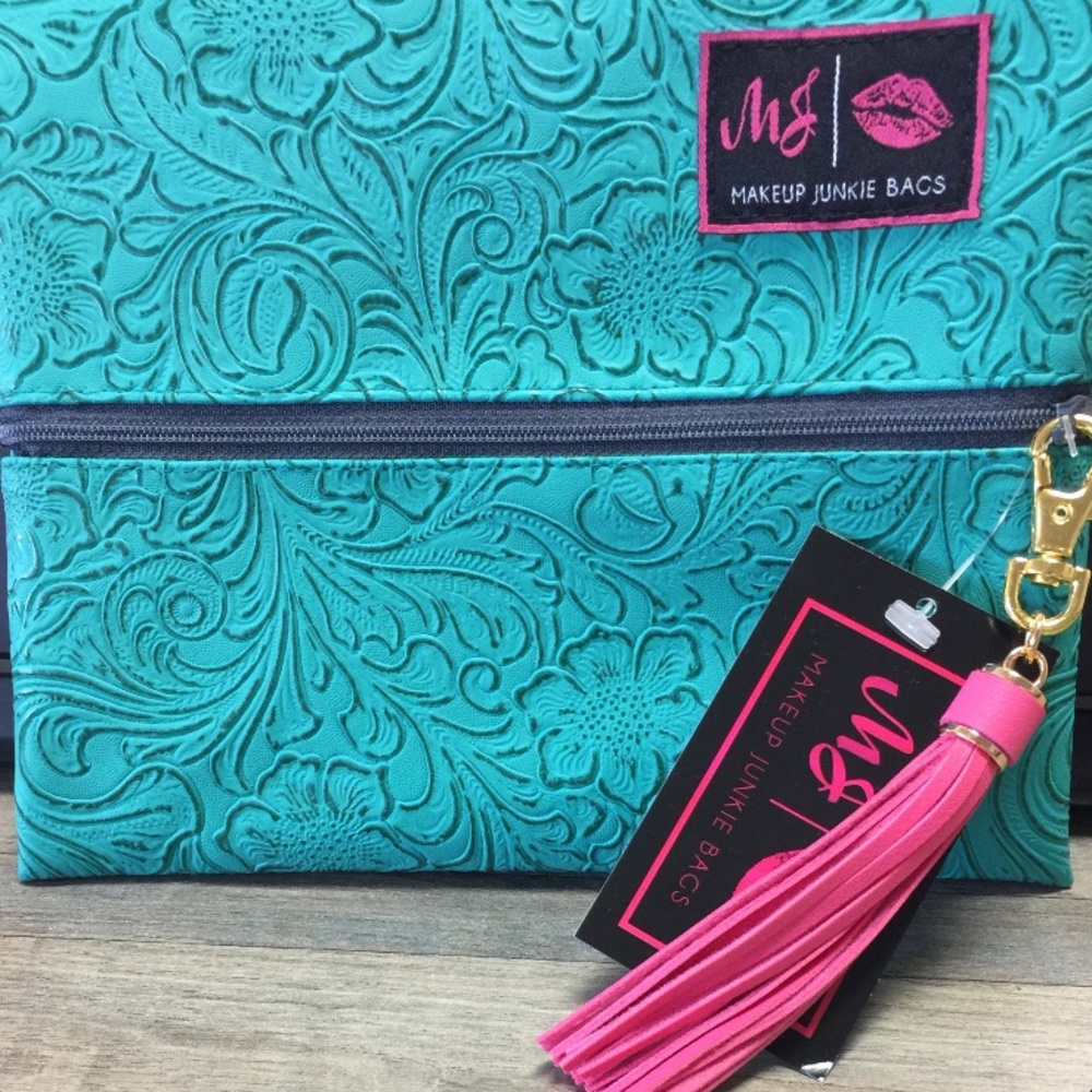 Makeup Junkie Bags Turquoise